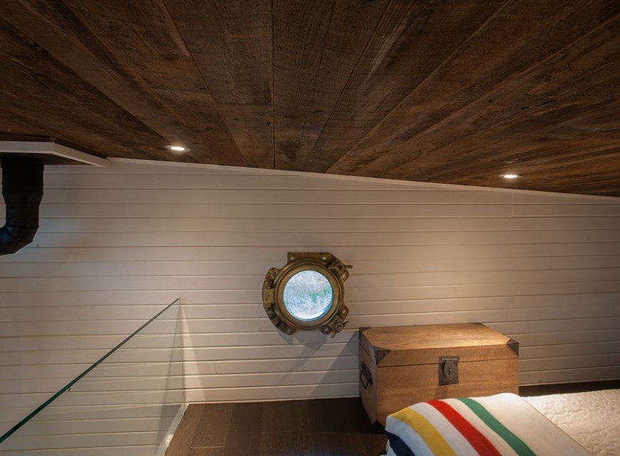 porthole-window-1200x660
